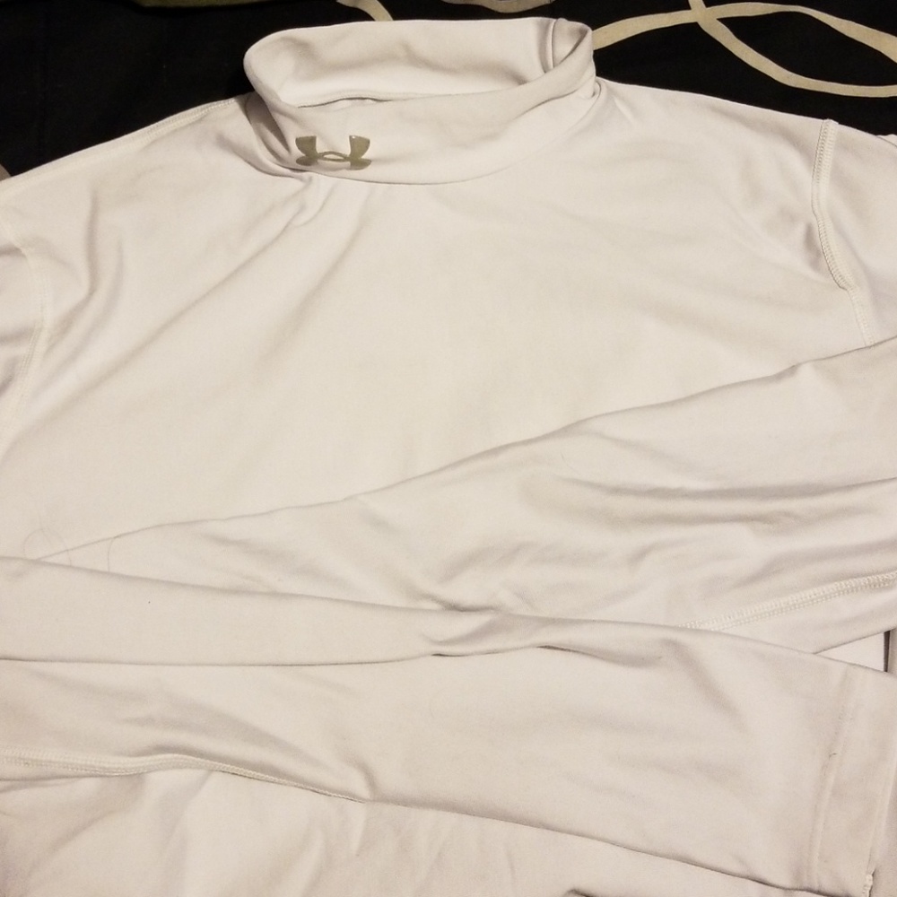 UnderArmour White compression top